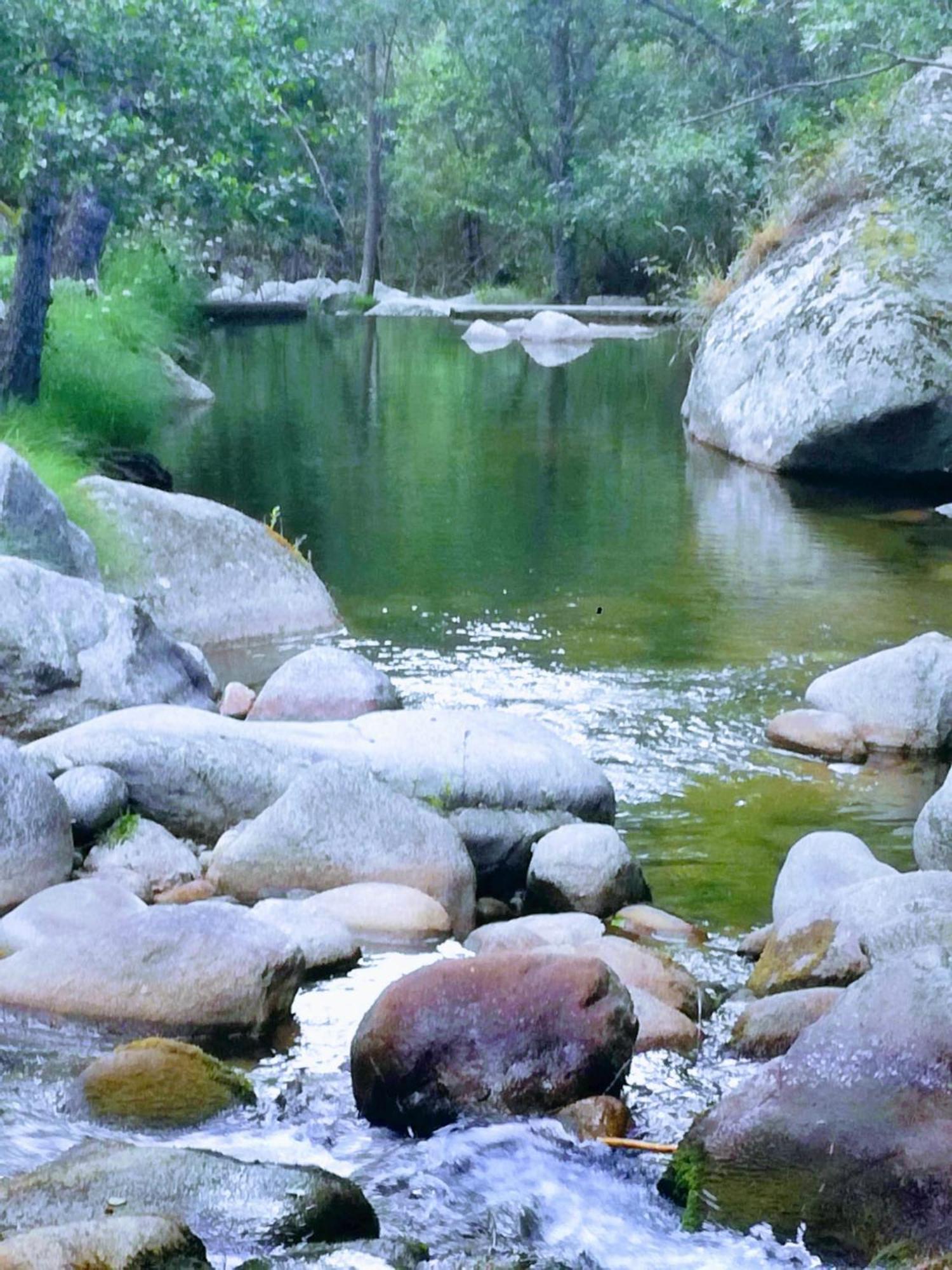 Ruralrut En El Tiemblo Precios Especiales A Partir De 7 Noches, Wifi, Cabina De Hidromasaje, Aire Acondicionado, Zonas De Bano Naturales Cercanas Εξωτερικό φωτογραφία