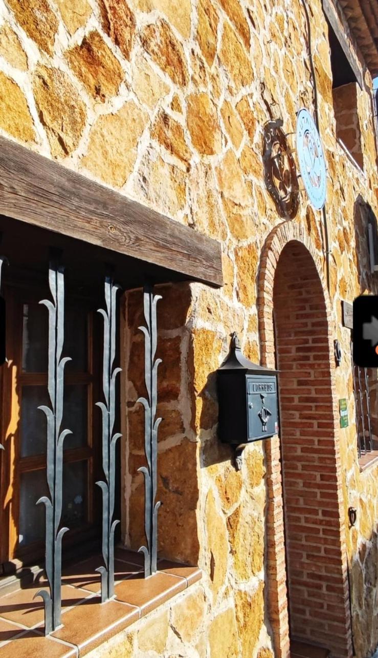 Ruralrut En El Tiemblo Precios Especiales A Partir De 7 Noches, Wifi, Cabina De Hidromasaje, Aire Acondicionado, Zonas De Bano Naturales Cercanas Εξωτερικό φωτογραφία